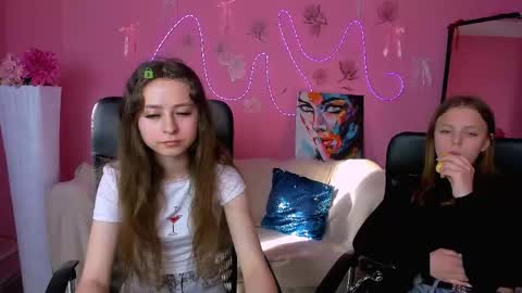 Snapshot of aria_voss_ chatting on 05/15/26, 05:47 aria_voss_ online show from 05/15/26, 05:47