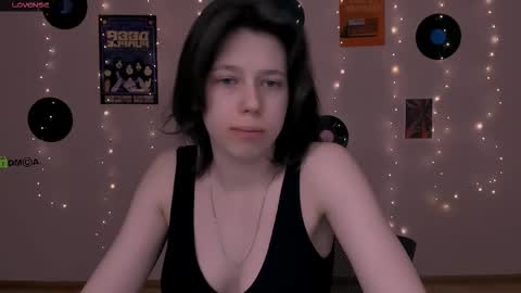 aria_wild_ online show from 03/19/26, 09:57