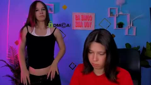 aria_wild_ online show from 06/26/26, 06:34