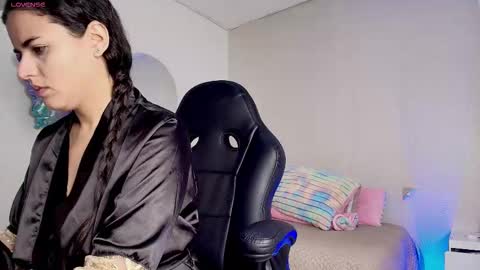 ariaa_vixen online show from 01/05/26, 08:01