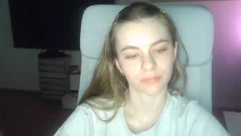 AriaCreazy online show from 05/19/26, 08:48