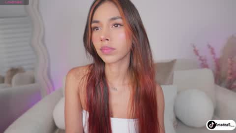 Snapshot of ariadna5 chatting on 01/06/26, 10:19 ARIADNA online show from 01/06/26, 10:19