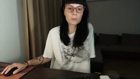 Snapshot of ariadna89 chatting on 07/04/26, 07:31 Adriana online show from 07/04/26, 07:31