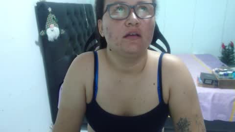 ...Ariana... online show from 11/29/25, 06:44