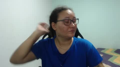 ...Ariana... online show from 04/15/26, 05:42