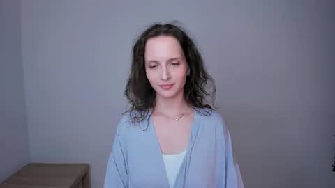 Snapshot of ariadna_s chatting on 06/14/26, 02:24 Ariadna online show from 06/14/26, 02:24