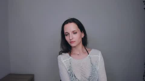 Snapshot of ariadna_s chatting on 07/05/26, 04:19 Ariadna online show from 07/05/26, 04:19