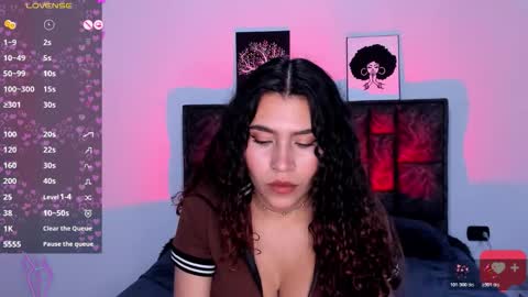 Ari online show from 11/12/25, 10:20