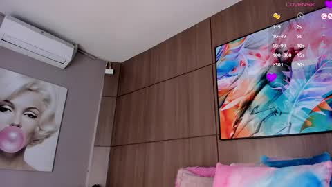 Snapshot of ariafoster chatting on 03/10/25, 10:26 Aria Foster online show from 03/10/25, 10:26