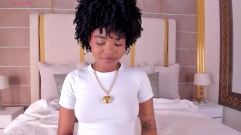 Snapshot of ariafoster chatting on 11/08/25, 12:00 Aria Foster online show from 11/08/25, 12:00