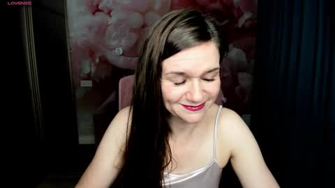 AriaGray online show from 11/22/25, 03:05