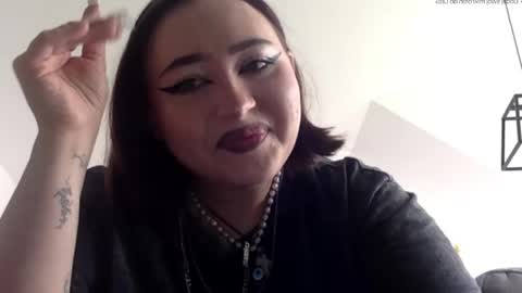 Snapshot of ariakinkygirl chatting on 05/20/26, 09:48 Aria online show from 05/20/26, 09:48