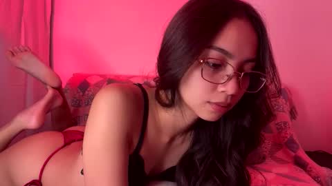 Aria Mariz online show from 10/28/25, 07:34