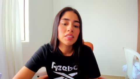 Aria Montgomery online show from 04/28/26, 07:08