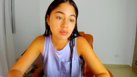 Snapshot of ariamontgomeryyy chatting on 05/04/26, 03:24 Aria Montgomery online show from 05/04/26, 03:24