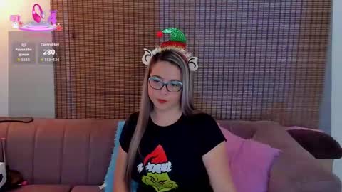 Ariana Cruz online show from 12/02/25, 12:43