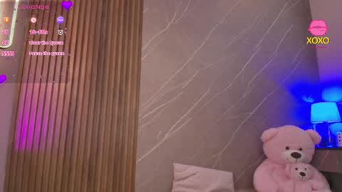 Ariana online show from 04/23/26, 12:04