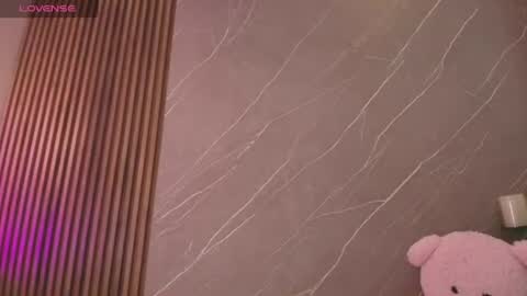 Ariana online show from 07/20/26, 12:07