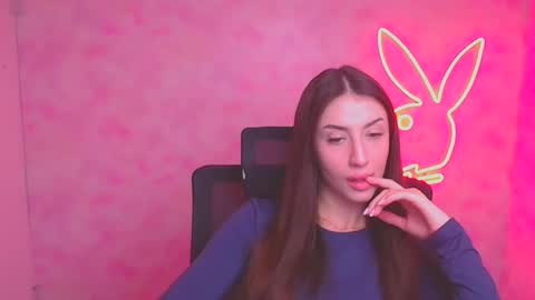 Snapshot of ariana_muur chatting on 09/17/25, 05:20 Ariana online show from 09/17/25, 05:20