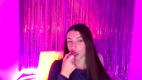 Snapshot of ariana_muur chatting on 09/29/25, 11:37 Ariana online show from 09/29/25, 11:37