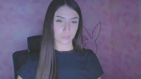 Snapshot of ariana_muur chatting on 11/08/25, 06:57 Ariana online show from 11/08/25, 06:57