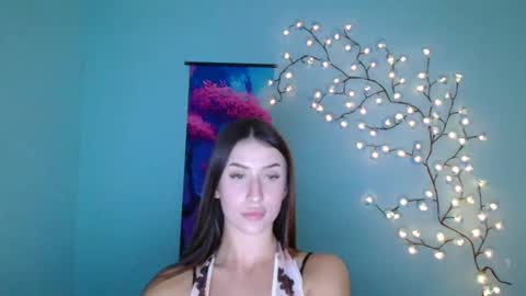 Snapshot of ariana_muur chatting on 11/14/25, 12:59 Ariana online show from 11/14/25, 12:59