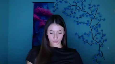 Snapshot of ariana_muur chatting on 12/01/25, 12:32 Ariana online show from 12/01/25, 12:32