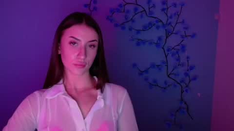 Snapshot of ariana_muur chatting on 12/17/25, 12:33 Ariana online show from 12/17/25, 12:33