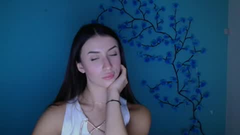 Snapshot of ariana_muur chatting on 12/19/25, 07:04 Ariana online show from 12/19/25, 07:04