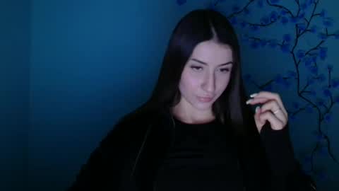 Snapshot of ariana_muur chatting on 01/12/26, 12:21 Ariana online show from 01/12/26, 12:21