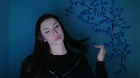 Snapshot of ariana_muur chatting on 01/19/26, 12:31 Ariana online show from 01/19/26, 12:31