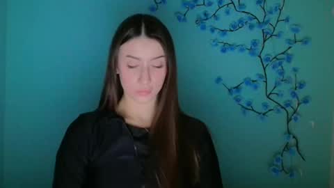 Snapshot of ariana_muur chatting on 02/18/26, 12:23 Ariana online show from 02/18/26, 12:23