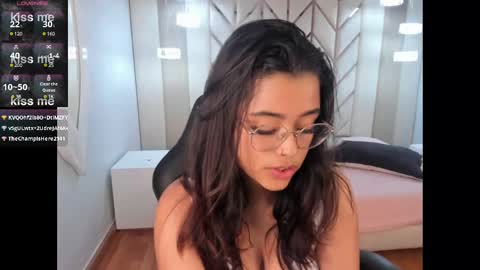 Ariana  online show from 12/24/24, 05:49