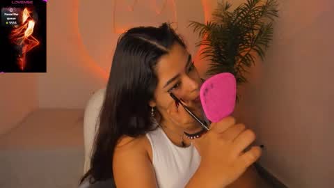 Ariana  online show from 12/05/25, 01:09