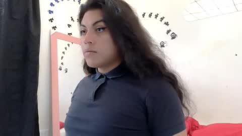 Snapshot of ariana_rodriguez_ chatting on 01/06/26, 01:48 Ariana Rodriguez trans Girl online show from 01/06/26, 01:48