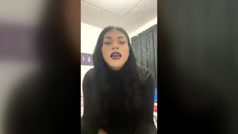 Snapshot of ariana_rodriguez_ chatting on 06/20/26, 04:54 Ariana Rodriguez trans Girl online show from 06/20/26, 04:54