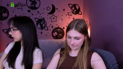 ariana_ross7 online show from 04/18/26, 07:58