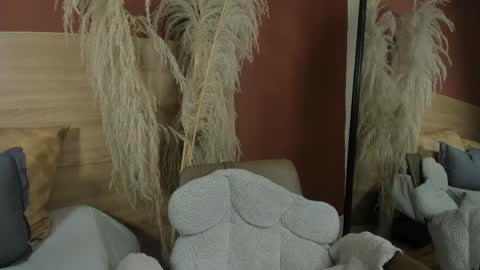 Snapshot of ariana_rosse__ chatting on 05/14/26, 02:13 Ariana online show from 05/14/26, 02:13