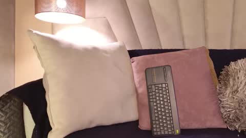 Arianaa Gray online show from 11/22/25, 05:39