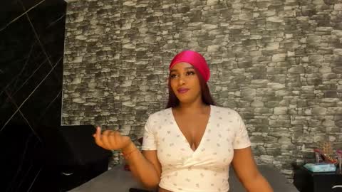 Ariana online show from 11/25/25, 12:27