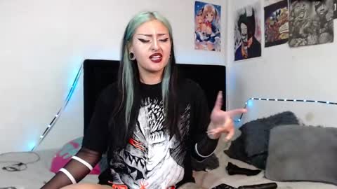 help me 100 hands up my OF is Free  online show from 01/28/25, 01:29