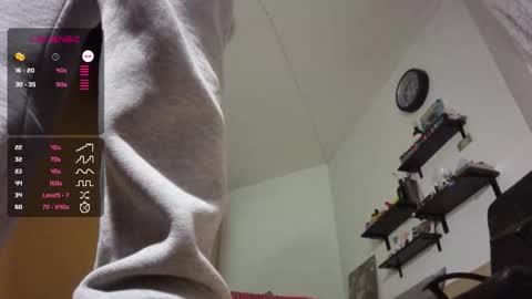 Banana online show from 11/01/25, 10:56