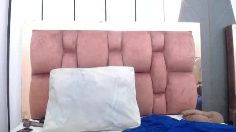 arianna pearl online show from 04/18/26, 01:59