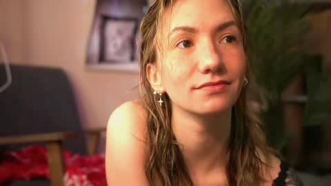 Snapshot of arianna_richi chatting on 05/03/26, 08:20 Olivka online show from 05/03/26, 08:20
