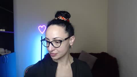 Arianna online show from 02/04/25, 06:38