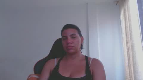 Snapshot of ariannaloovel chatting on 12/05/24, 09:17 ariannaloovel online show from 12/05/24, 09:17