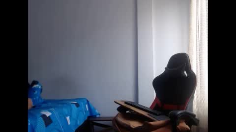 Snapshot of ariannaloovel chatting on 02/06/25, 06:02 ariannaloovel online show from 02/06/25, 06:02
