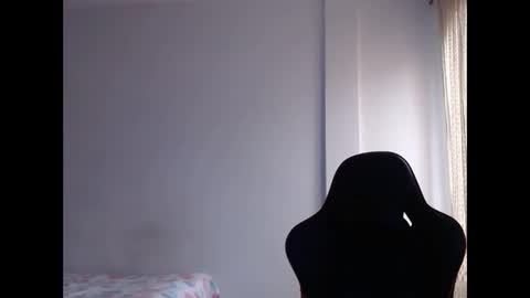 Snapshot of ariannaloovel chatting on 02/27/25, 06:20 ariannaloovel online show from 02/27/25, 06:20