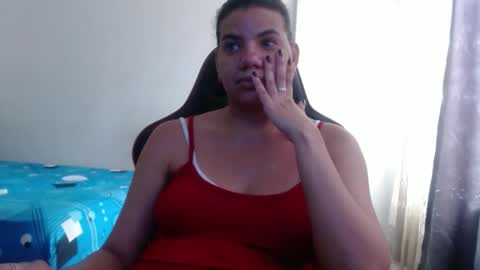 Snapshot of ariannaloovel chatting on 09/15/25, 04:51 ariannaloovel online show from 09/15/25, 04:51