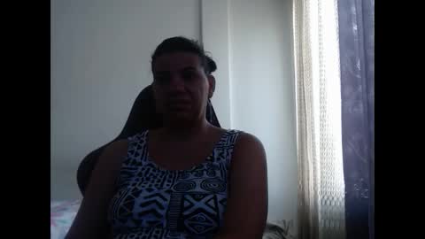 Snapshot of ariannaloovel chatting on 09/24/25, 02:42 ariannaloovel online show from 09/24/25, 02:42